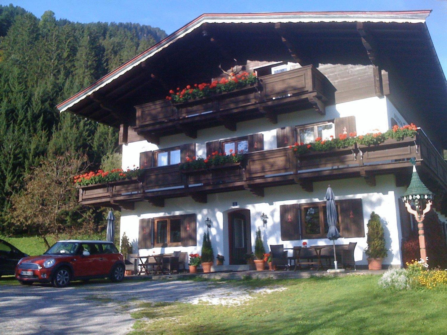 Pension Feiersinger Kitzbuhel Bagian luar foto