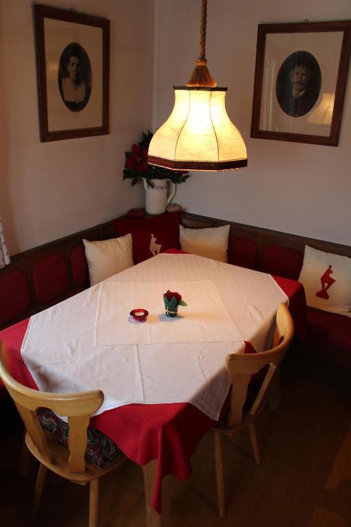 Pension Feiersinger Kitzbuhel Bagian luar foto