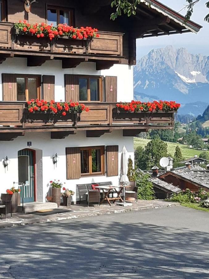 Pension Feiersinger Kitzbuhel Bagian luar foto